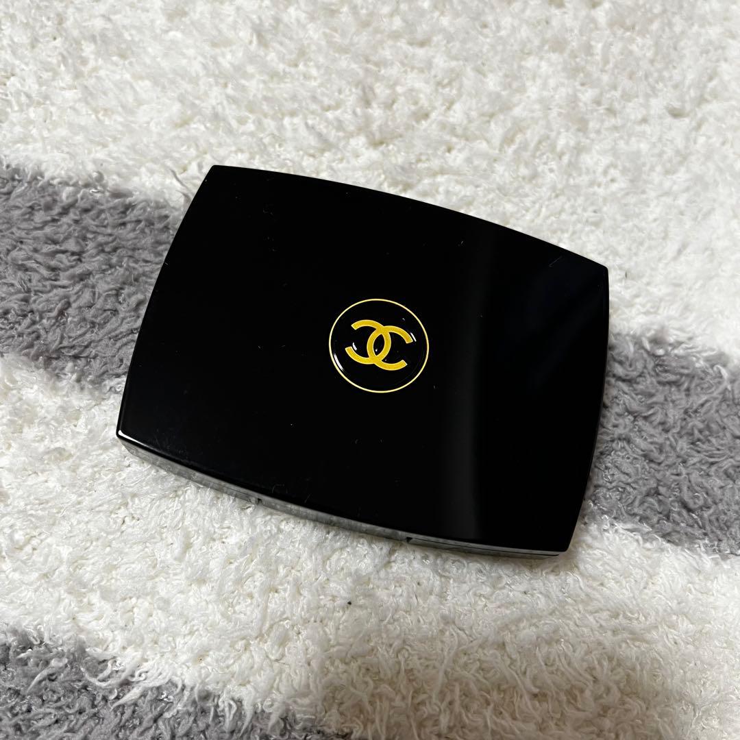 CHANEL アイシャドウパレット シルバー ブラウン ブラック