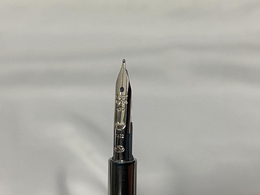 PILOT キャップレス 木軸 ブラック F