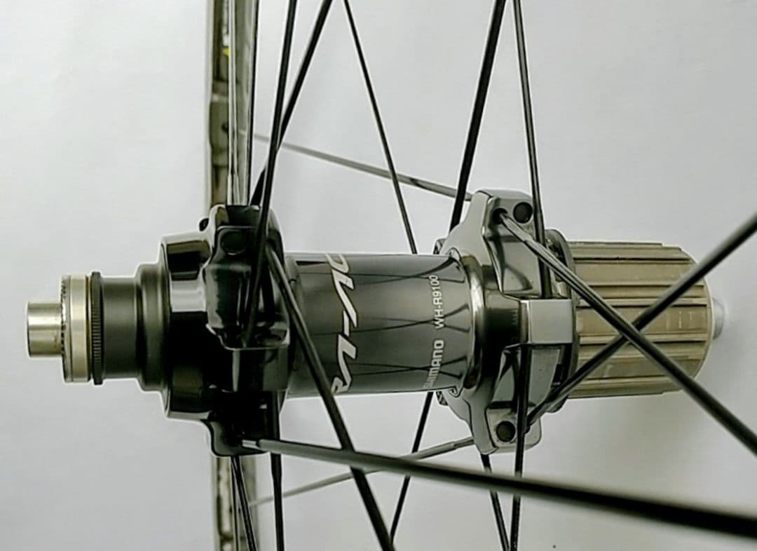 シマノDURA-Ace WH-R9100 クリンチャーホイール