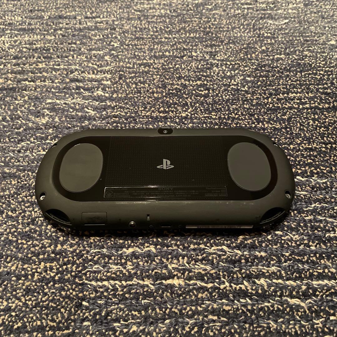 PS Vita PCH-2000 ZA11 ブラック本体(箱、付属品付き)