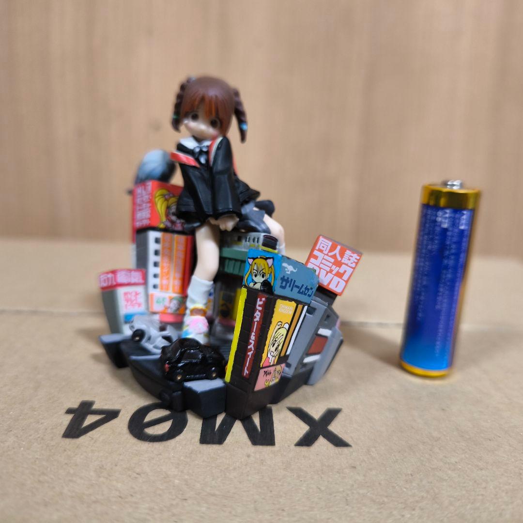 OTAKU ヴェネチア・ビエンナーレフィギュア付カタログ