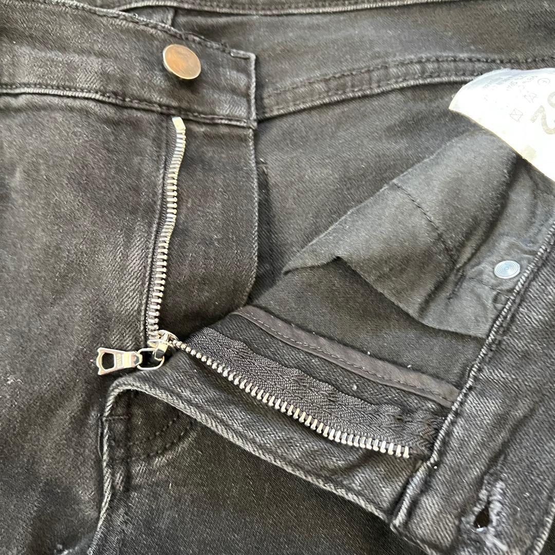 美品【mnml】（32）スキニーデニム ブラック ダメージ加工 RN139488