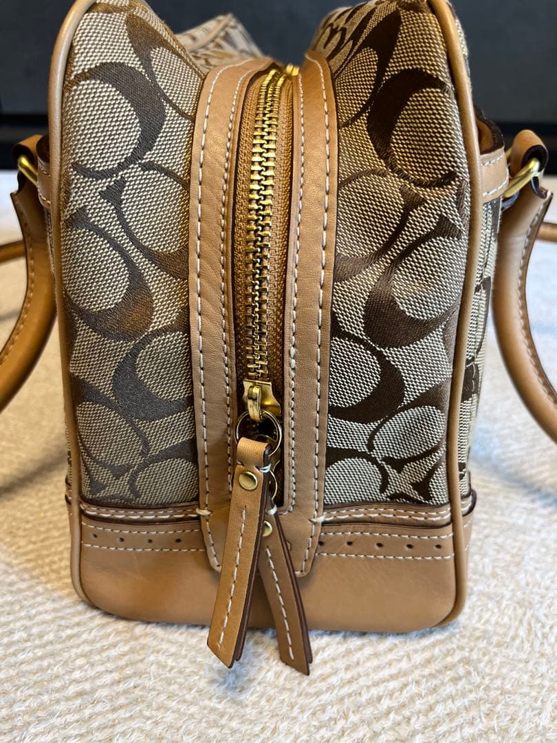 【値下げ】COACH ショルダーバッグ 10533 ハンプトングシグネチャー