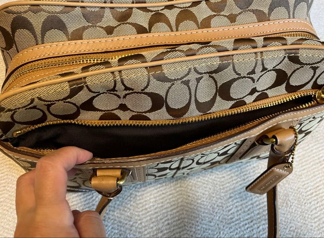【値下げ】COACH ショルダーバッグ 10533 ハンプトングシグネチャー