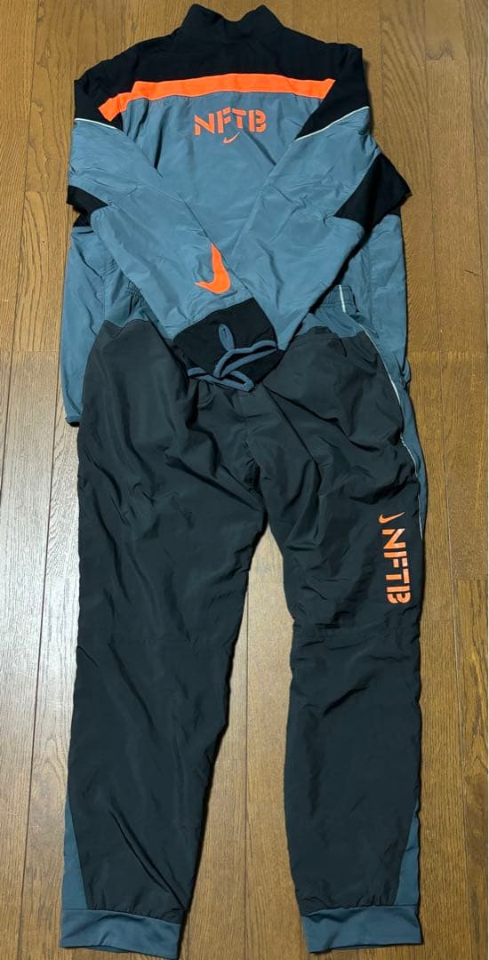 Nike NFTB ピステ XL グレー/ブラック/オレンジ