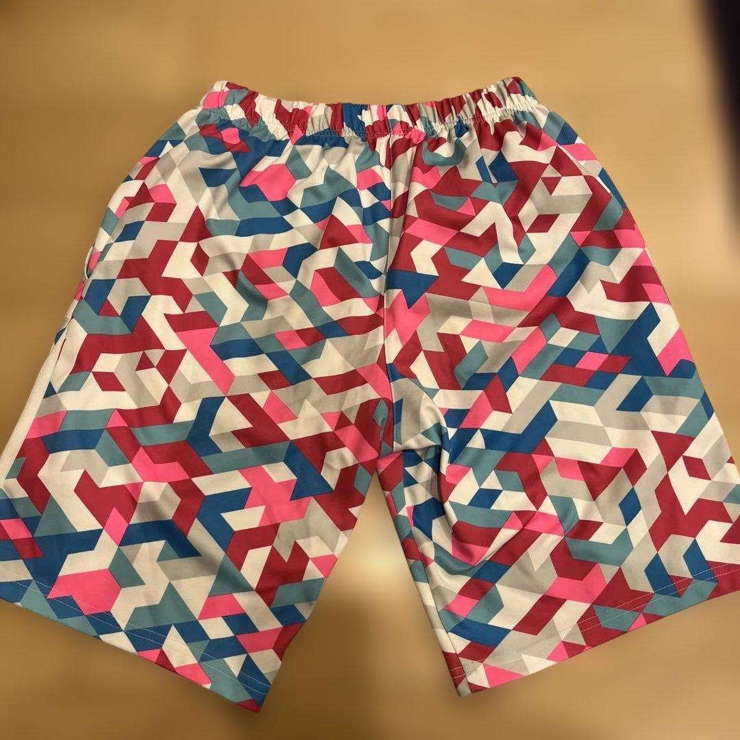 YONEX 幾何学模様 パンツ Lサイズ美品です