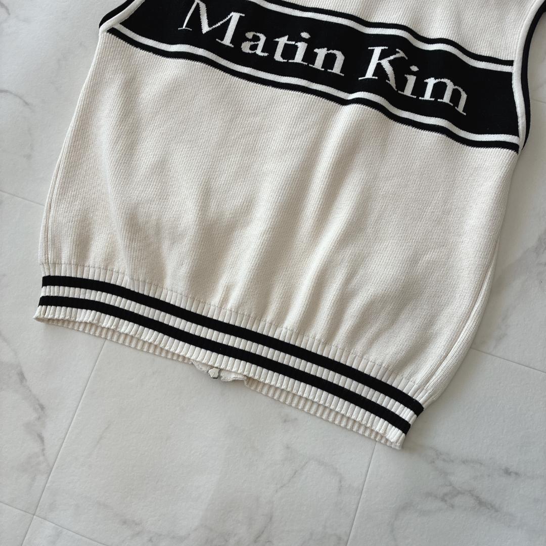 Matin Kim ロゴニットベストL 23年製 ダブルジップ 韓国人気 白×黒