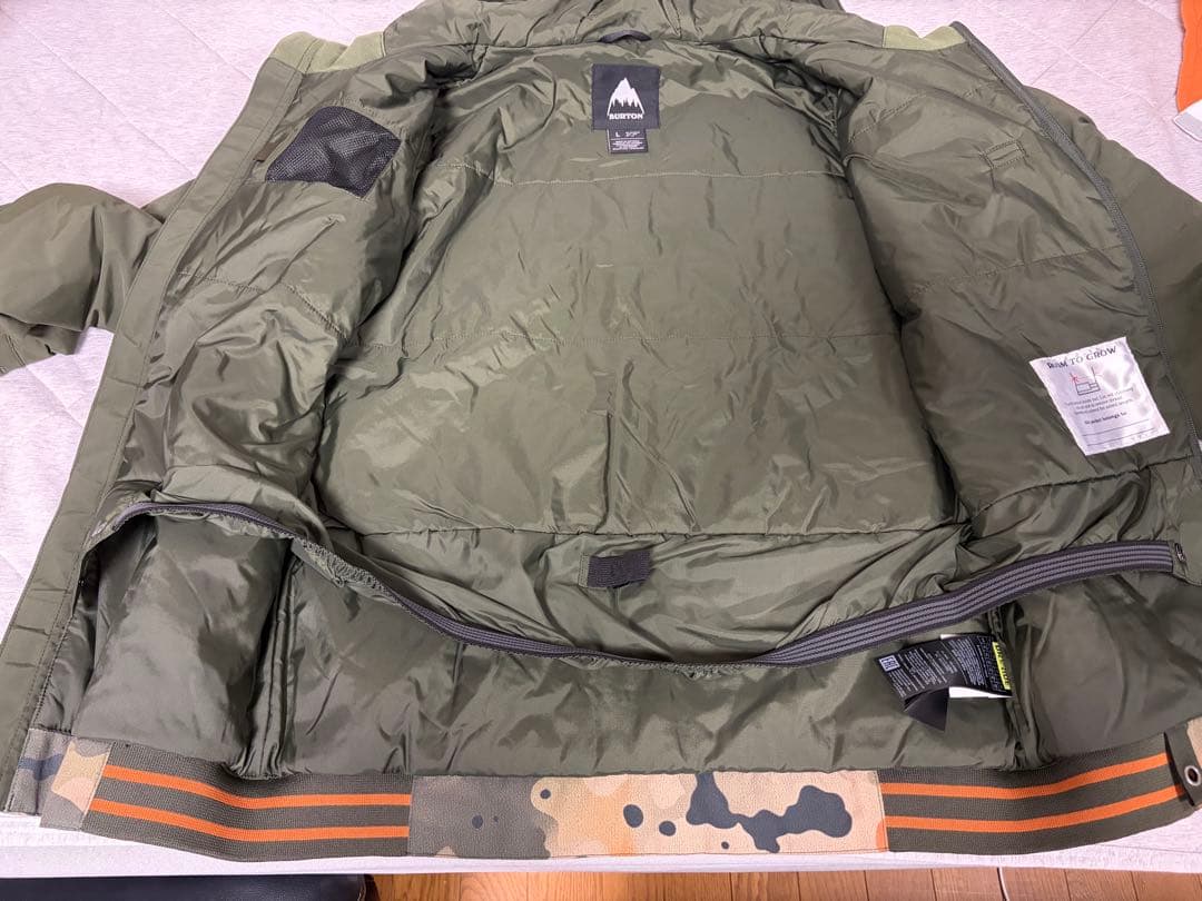 BURTON バートン スノーボードジャケット キッズM 迷彩柄 アウター