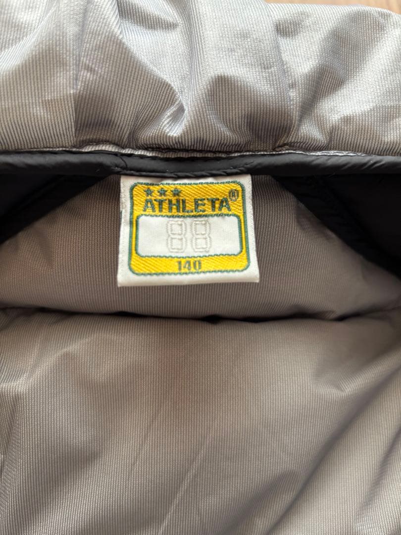 最終値下げ【美品】ATHLETA アスレタ ベンチコート 140