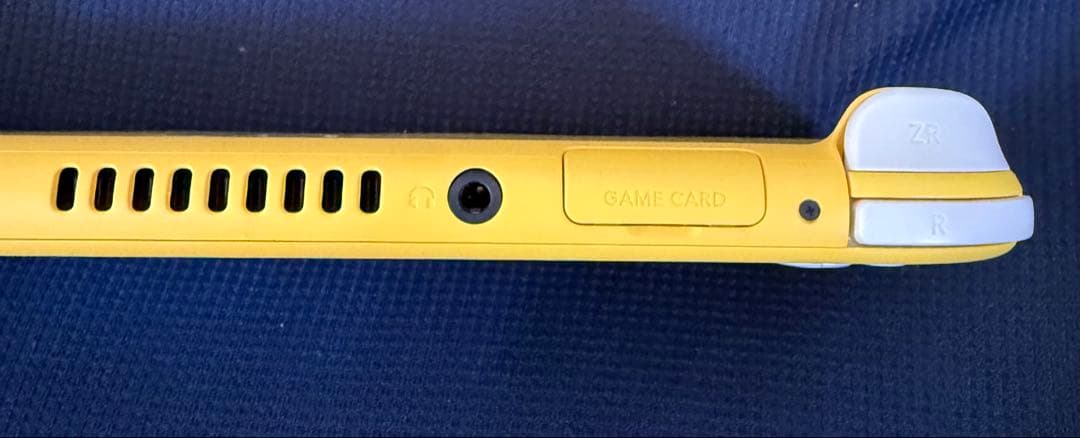 Nintendo Switch Lite イエロー 本体（電源ケーブルつき）