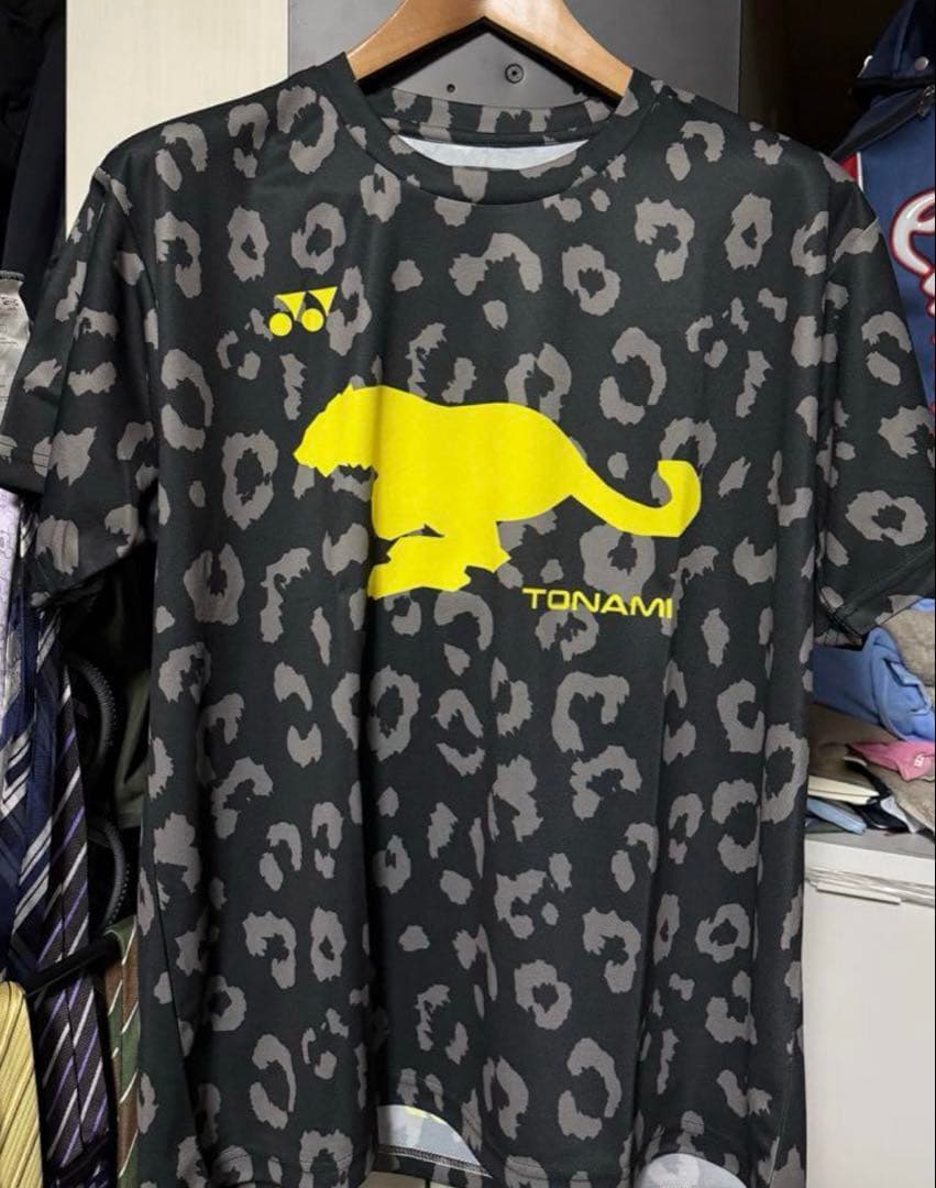 新品・未使用品　YONEX バドミントンTシャツ(トナミ運輸)