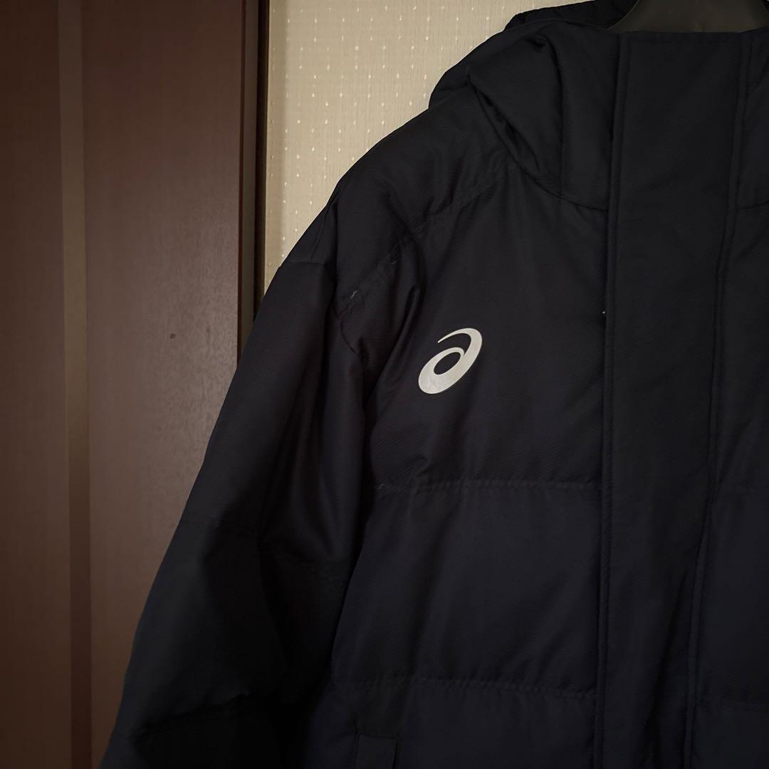 ASICS フード付きダウンベンチコート ネイビー