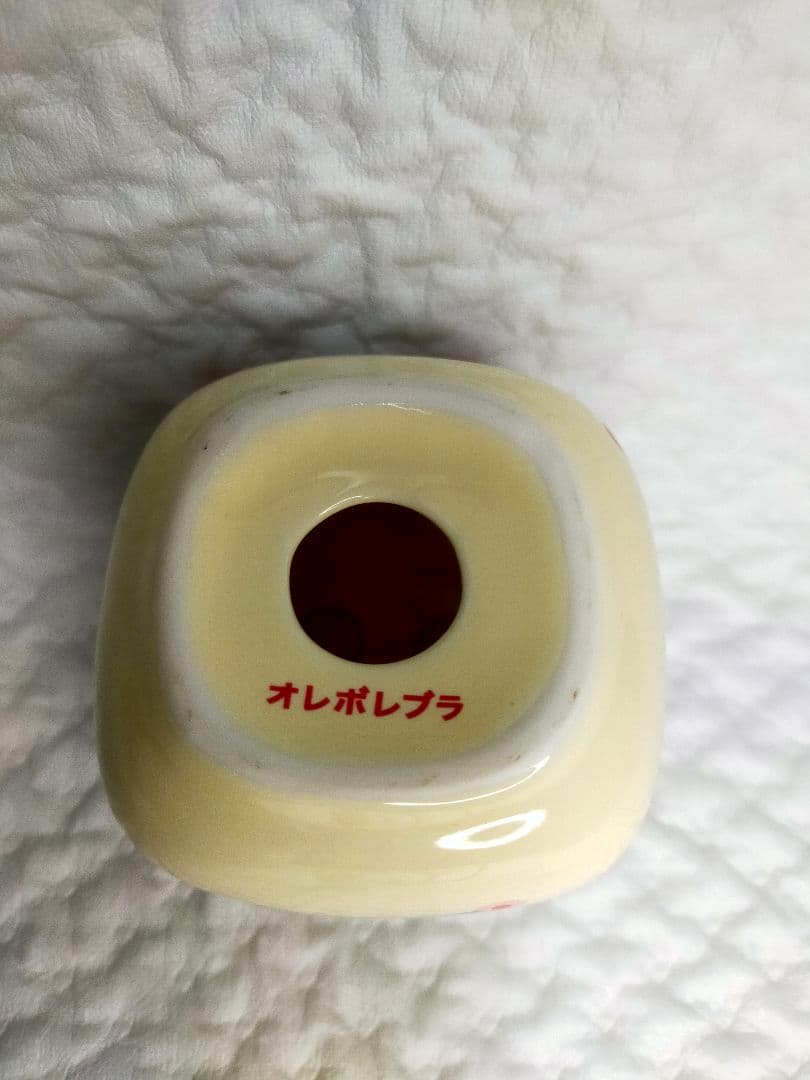 オレボレブラ　アルベロベロ　ブタさん　陶器　歯ブラシ立て　鉛筆立て　花柄