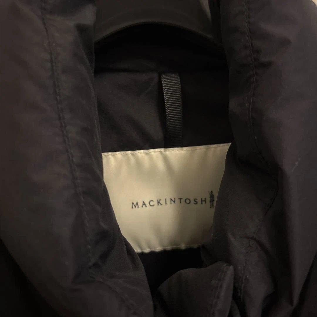 美品 定価7.5万 23AW UA別注 マッキントッシュ ダウンベスト 黒 38