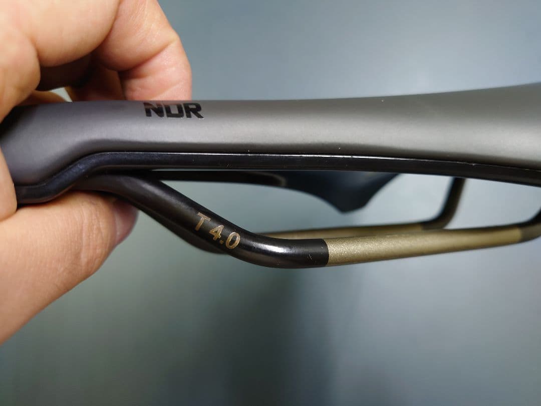 Prologo Dimension NDR サドル 143mm