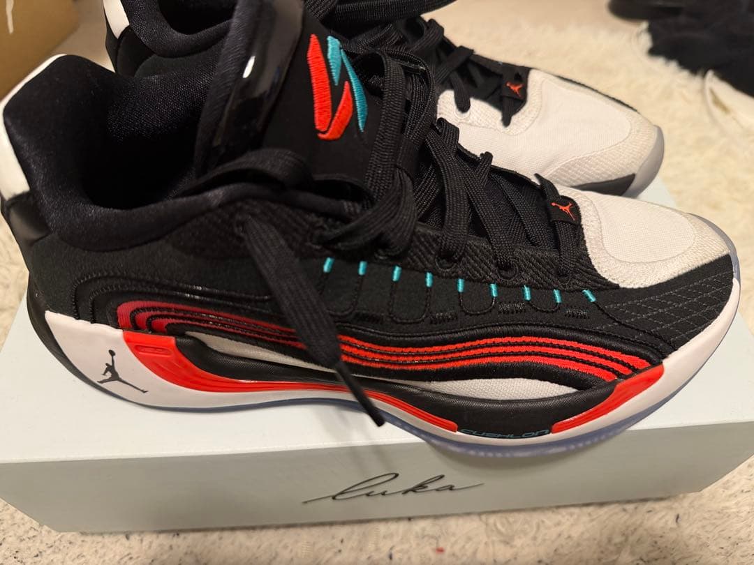 セール中！Jordan Luka 4 PF Bloodline