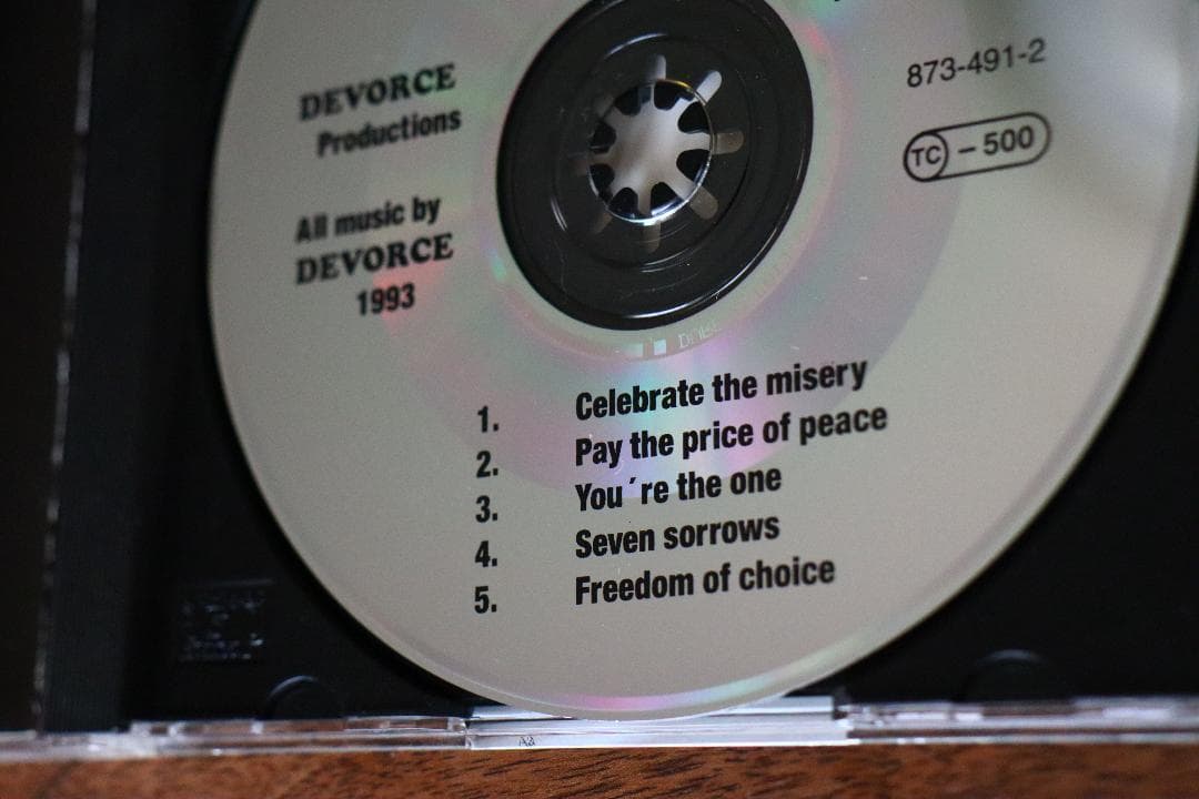 DEVORCE / Pay The Price Of Peace（輸入盤CD）