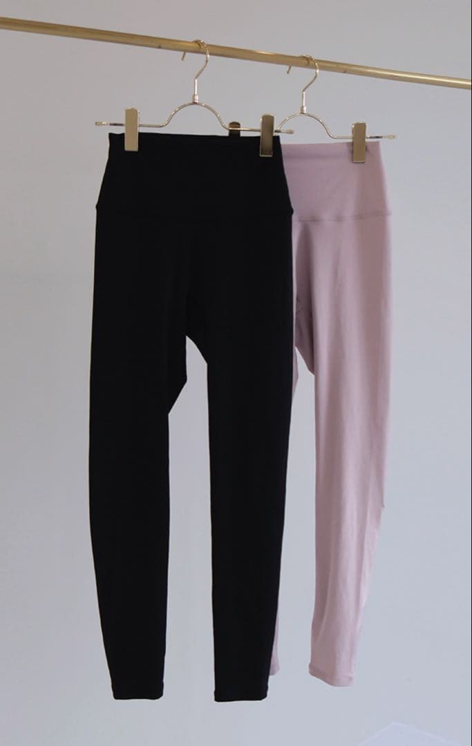 新品 スティナ stina Retune 大人気 レギンス 完売品