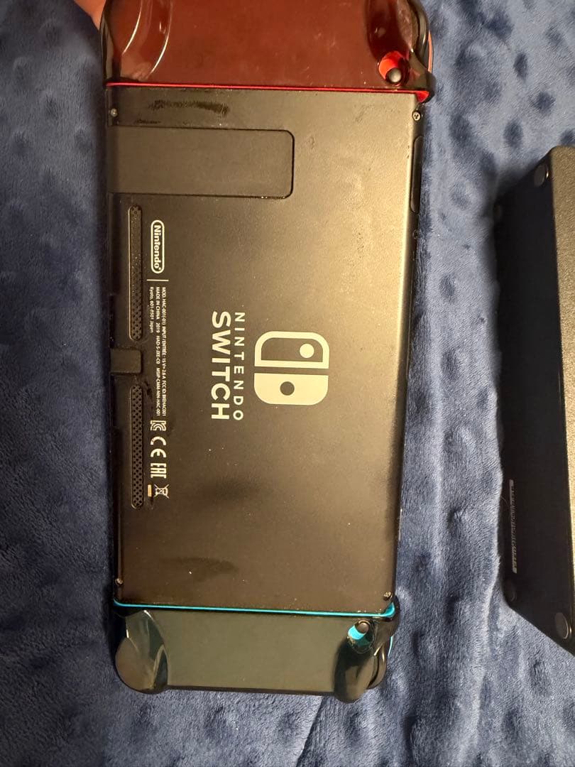 Nintendo Switch 本体 赤青Joy-Con付き
