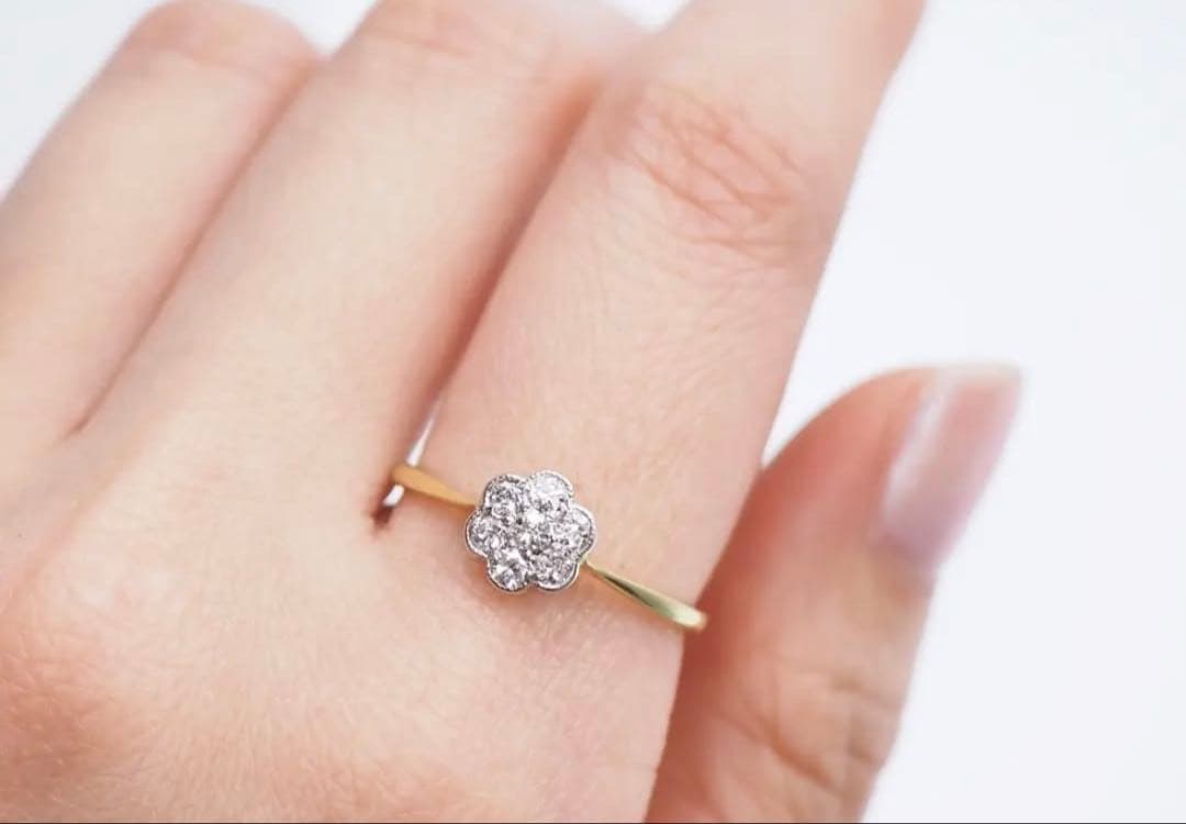 レ*ス様 【定価10万】花形ダイヤモンドリング クラスターリング　18K