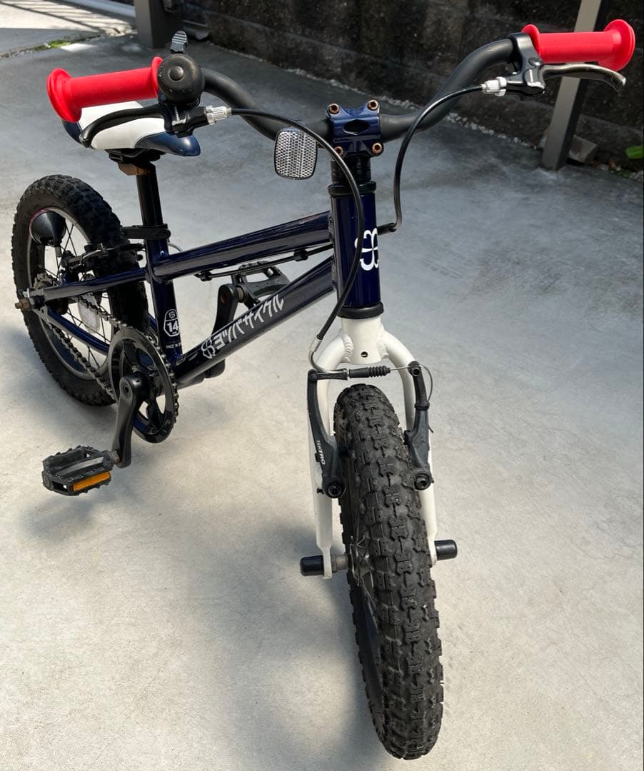ヨツバサイクル　14インチ　キャプテンネイビー