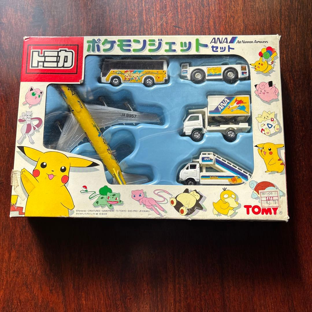 トミカ ピカチュウジャンボセットとポケモンジェット ANA セット2点セット