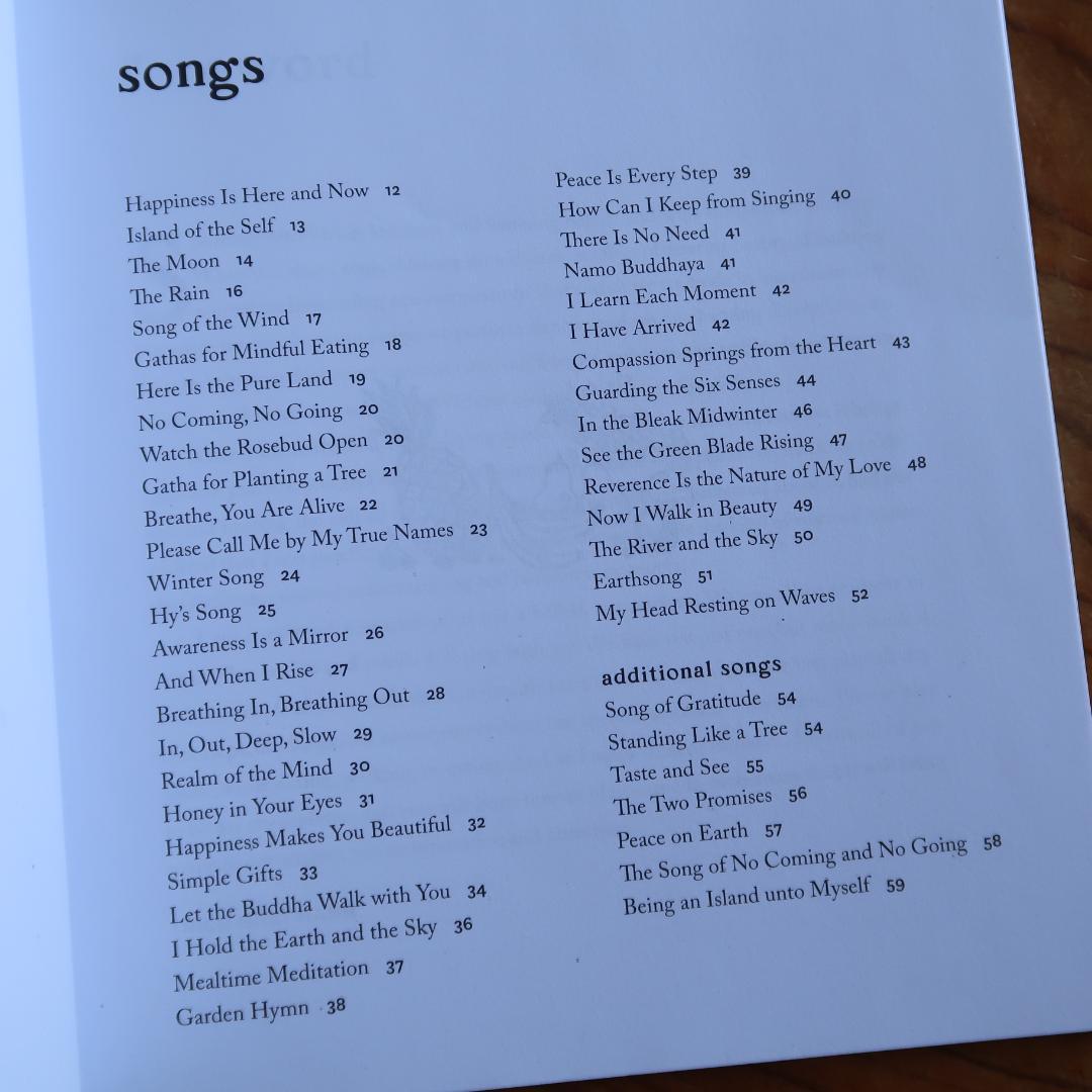 セール！　洋書　Basket of Plums Songbook