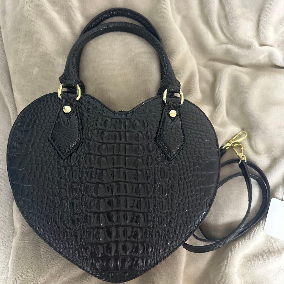 【最終値下げ】Vivienne Westwood ハート型　ショルダーバッグ