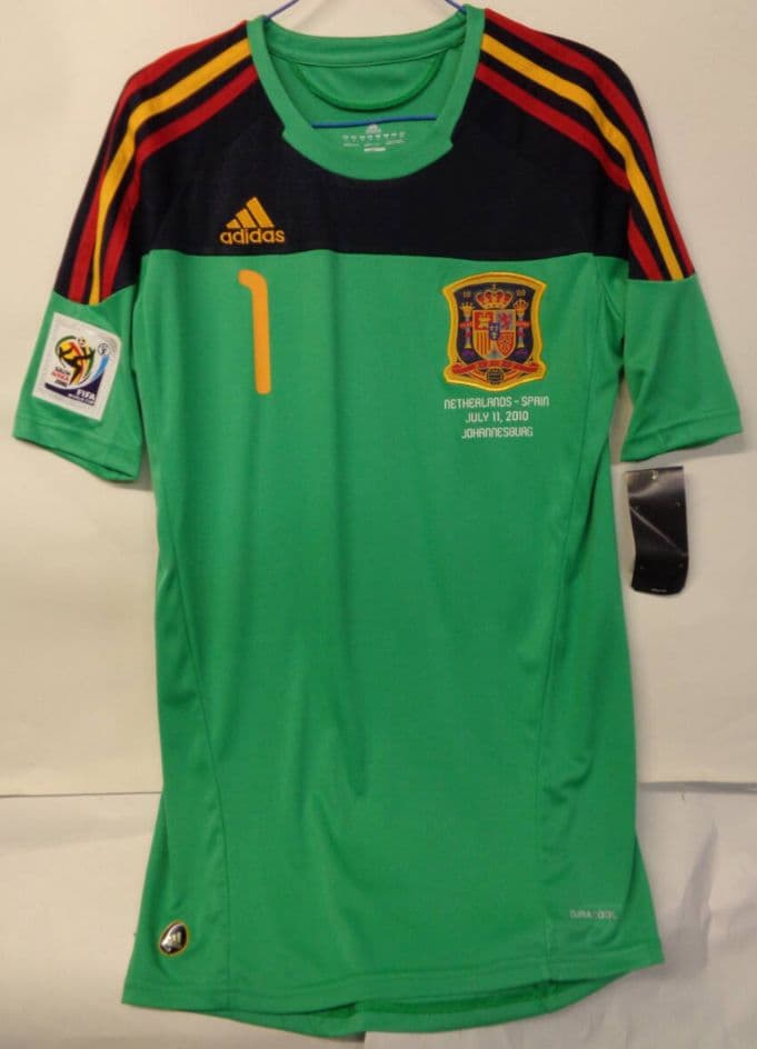 adidas スペイン代表 イケル・カシージャス（CASILLAS）ユニフォーム