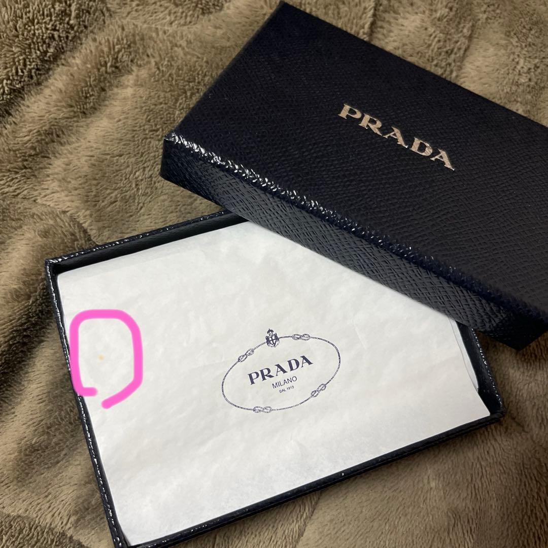 PRADA PORTACHIAVI GANCI（キーケース）