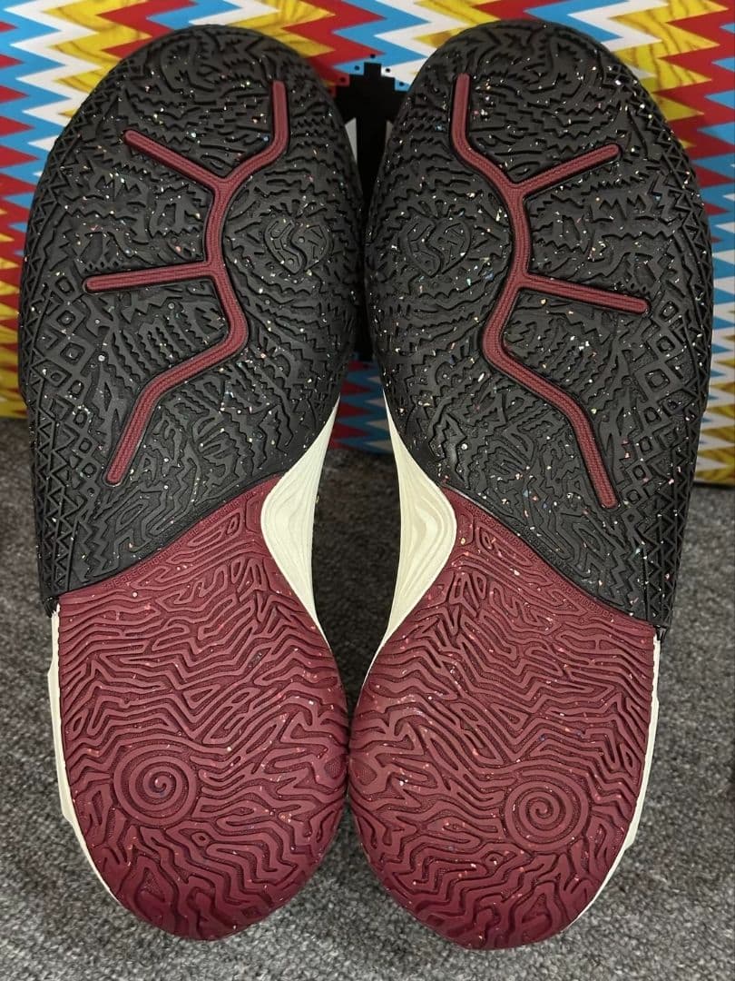 ☆限定値段☆　Kyrie2 US10.5/27.5CM（スピードパワー）