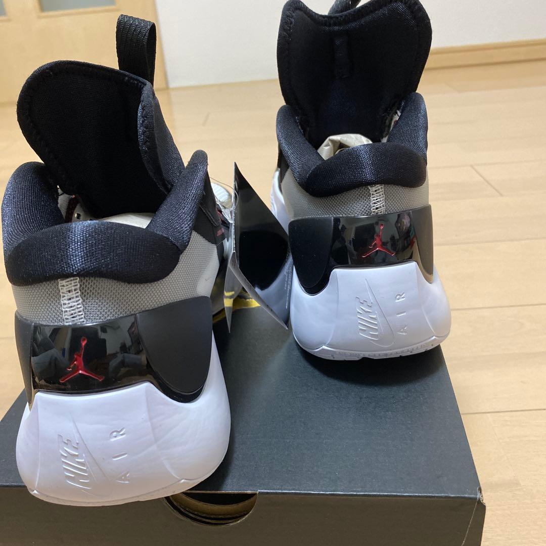 【新品未使用】タグ付きJordan Zoom Freak 18.5黒白赤ナイキ