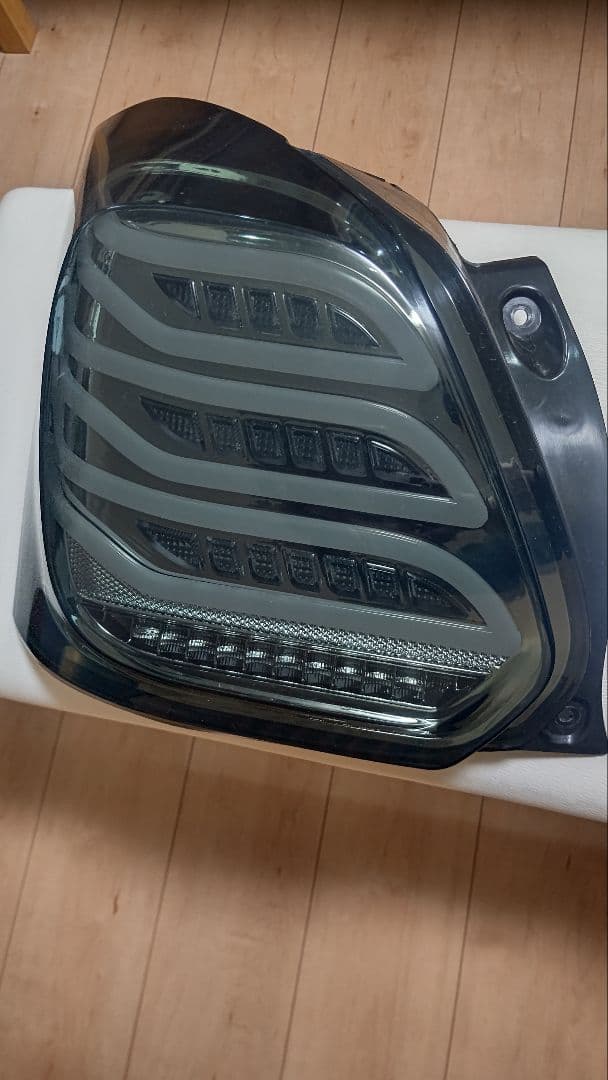ZC33S スイフトスポーツ スモークLED社外テールランプ 別途反射板付属