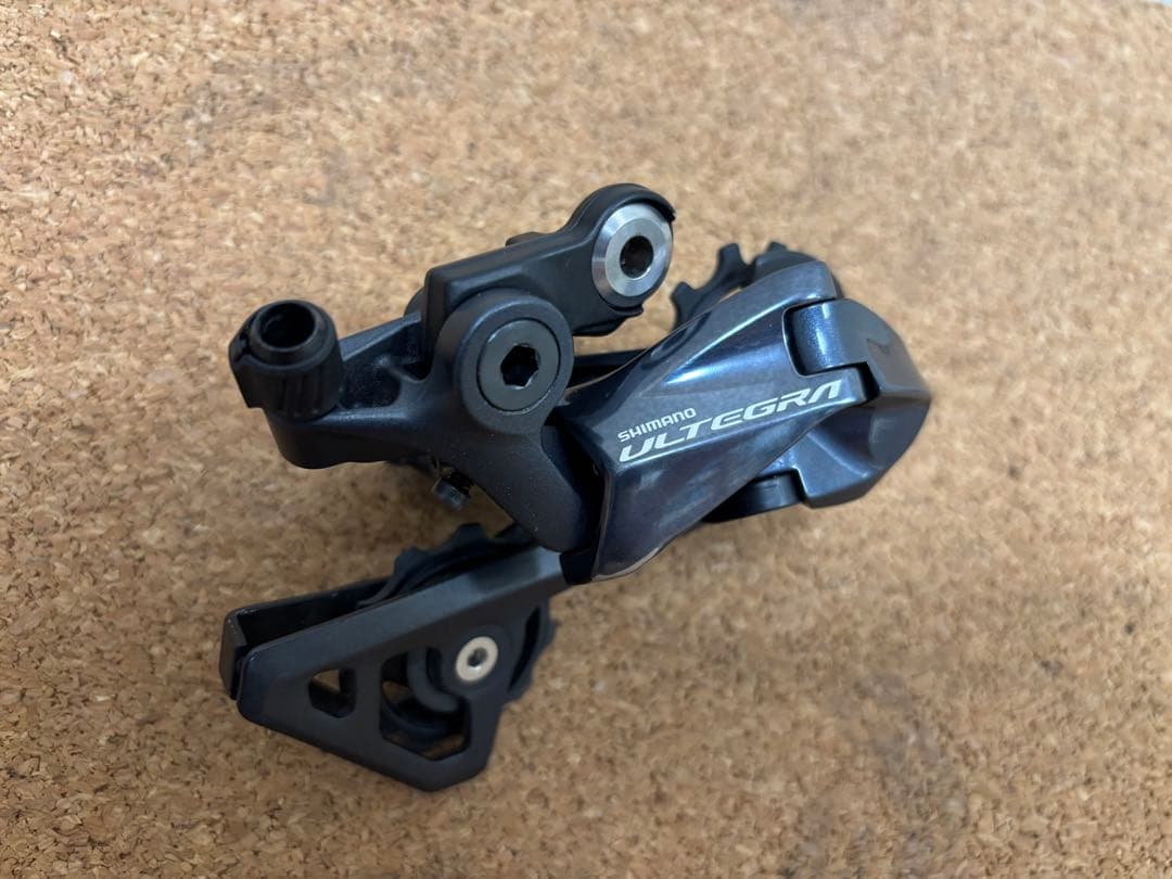 SHIMANO ULTEGRA リアディレイラー RD-r8000-ss