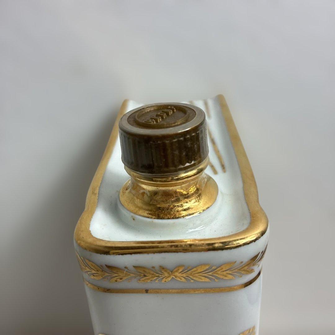 Camus Napoléon Vieille Réserve 陶器ボトル