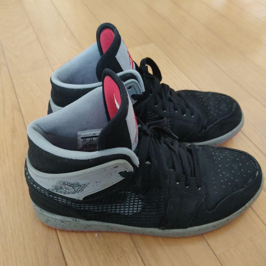 Air Jordan ハイカットシューズ ブラック/レッド