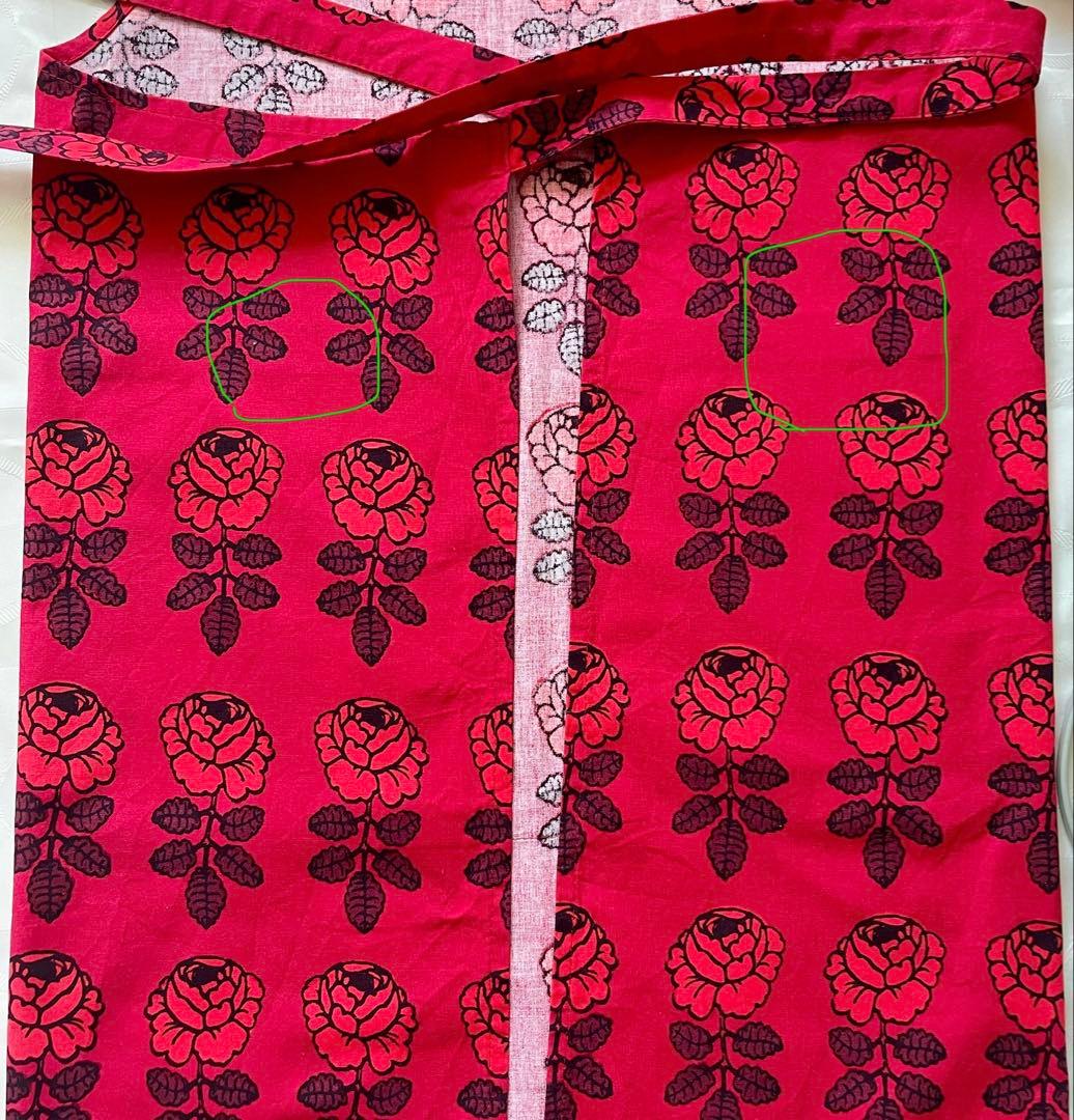 marimekkoマリメッコ　薔薇柄　赤　エプロン 限定　廃盤　限定1点　夏休み
