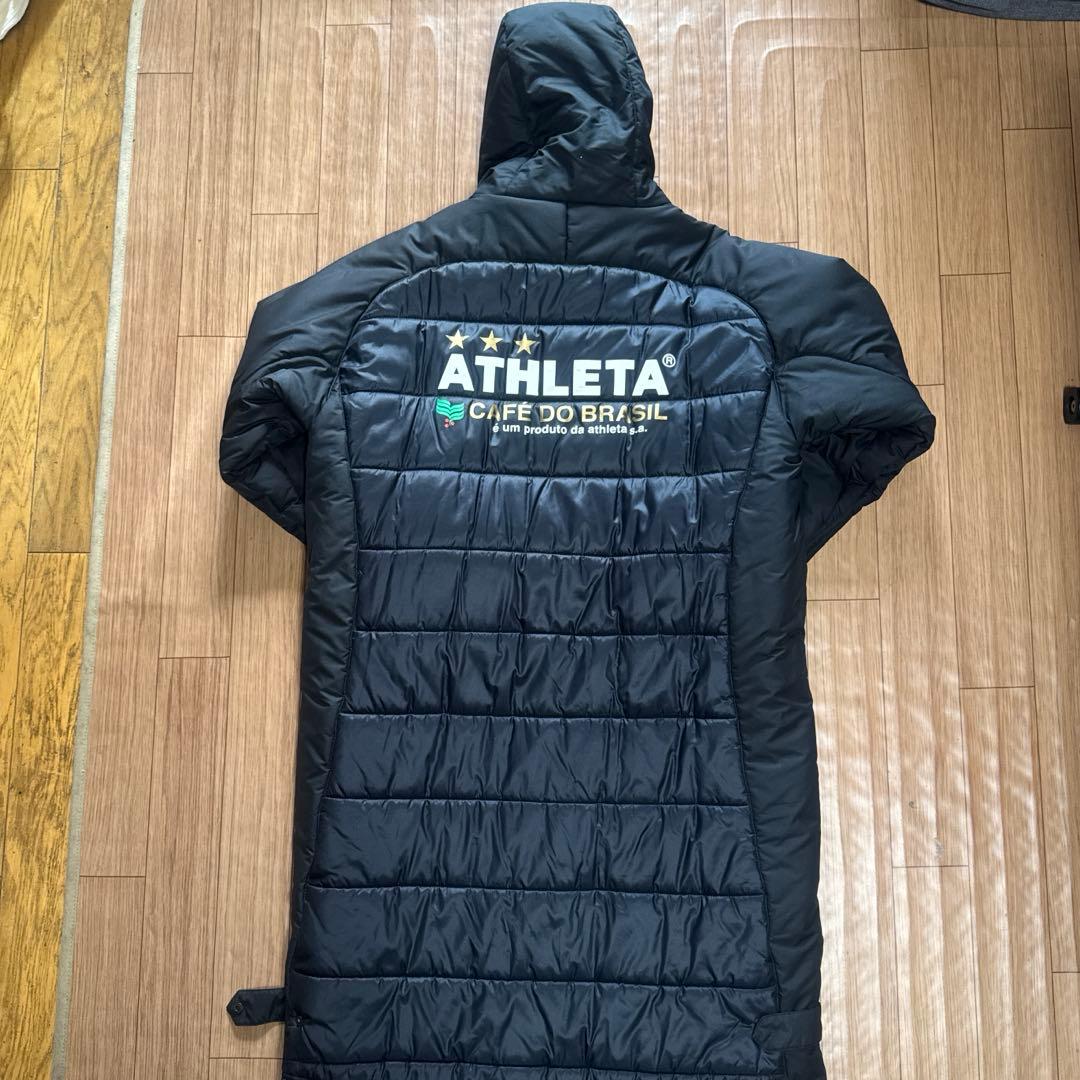ATHLETAベンチコート黒色