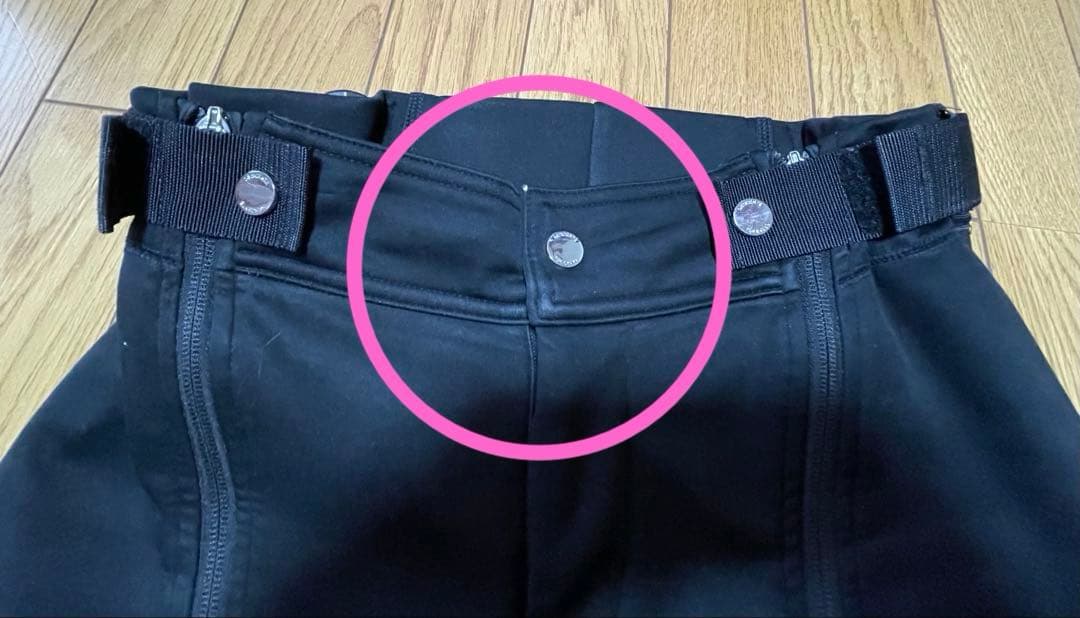 デサント　スキーハーフパンツ　黒　Ｓサイズ