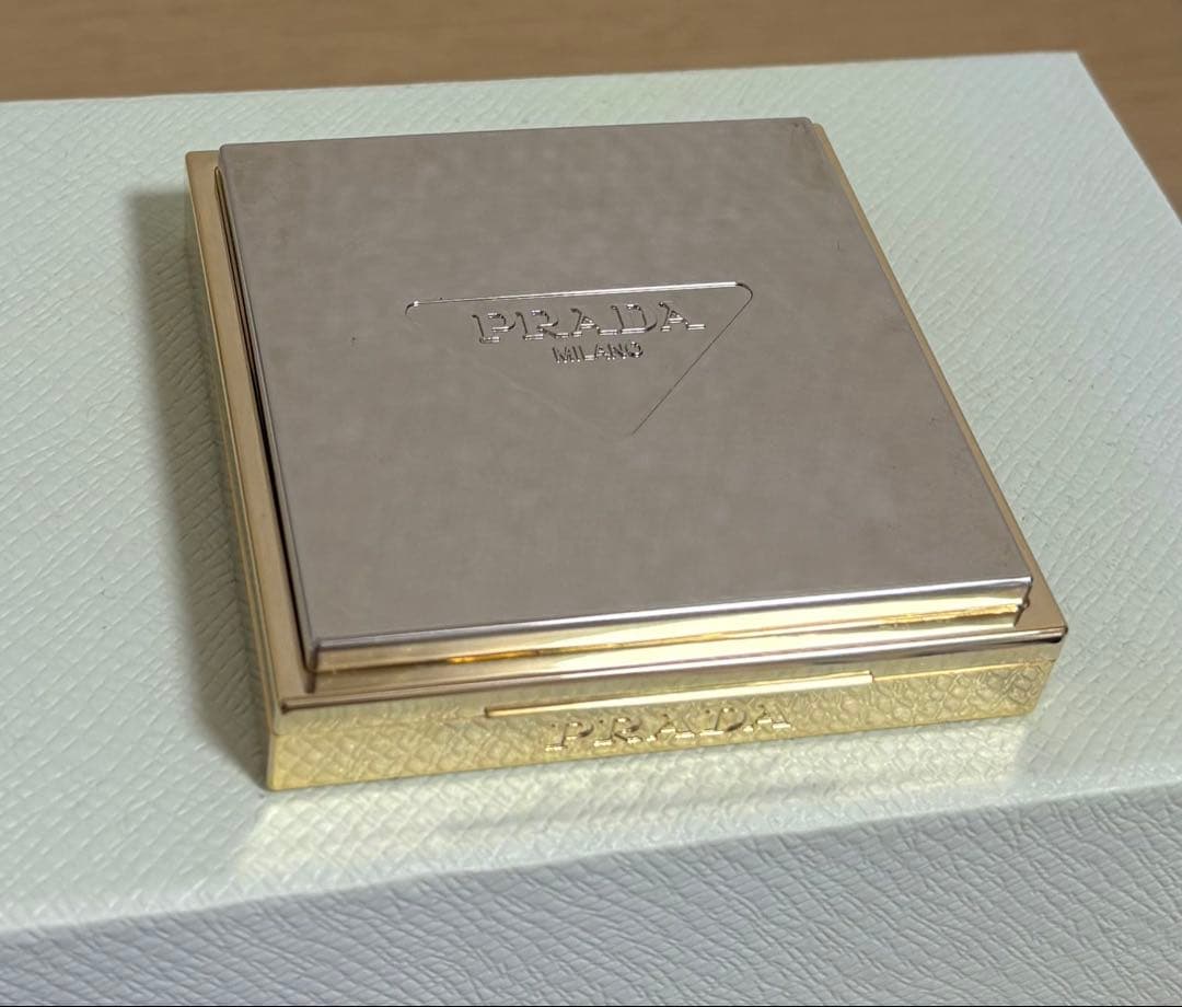 PRADA DIMENSIONS 05 アイシャドウパレット
