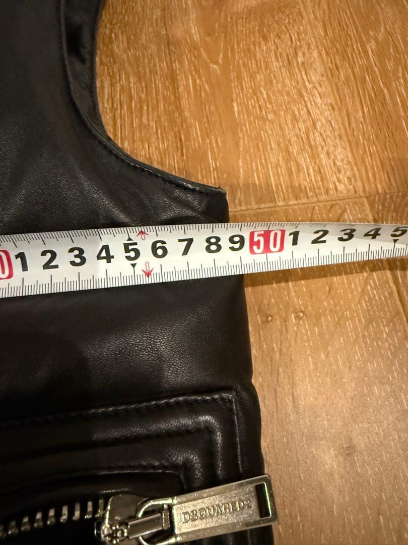 ディースクエアード　ラムレザー　ベスト