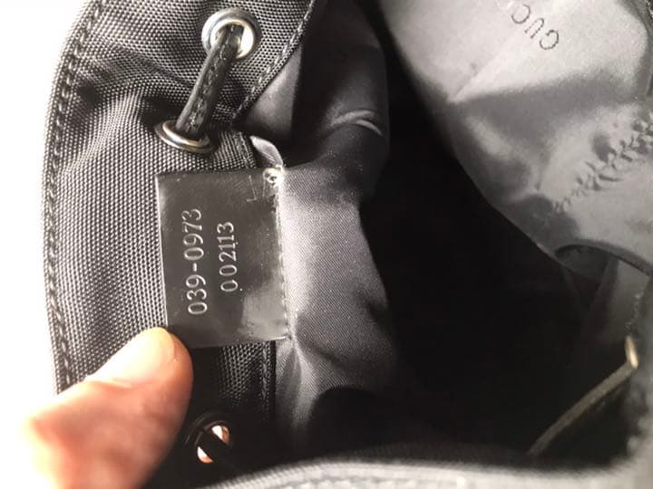 希少 GUCCI ミニ巾着 ナイロン×エナメルレザー