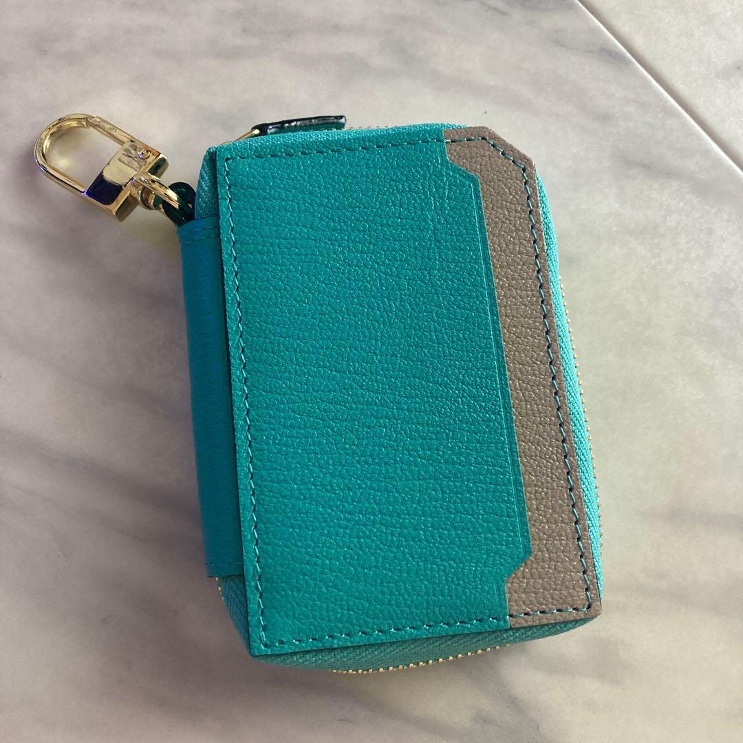 【新品未使用】定価2.2万Larcobaleno スマートWキーケース