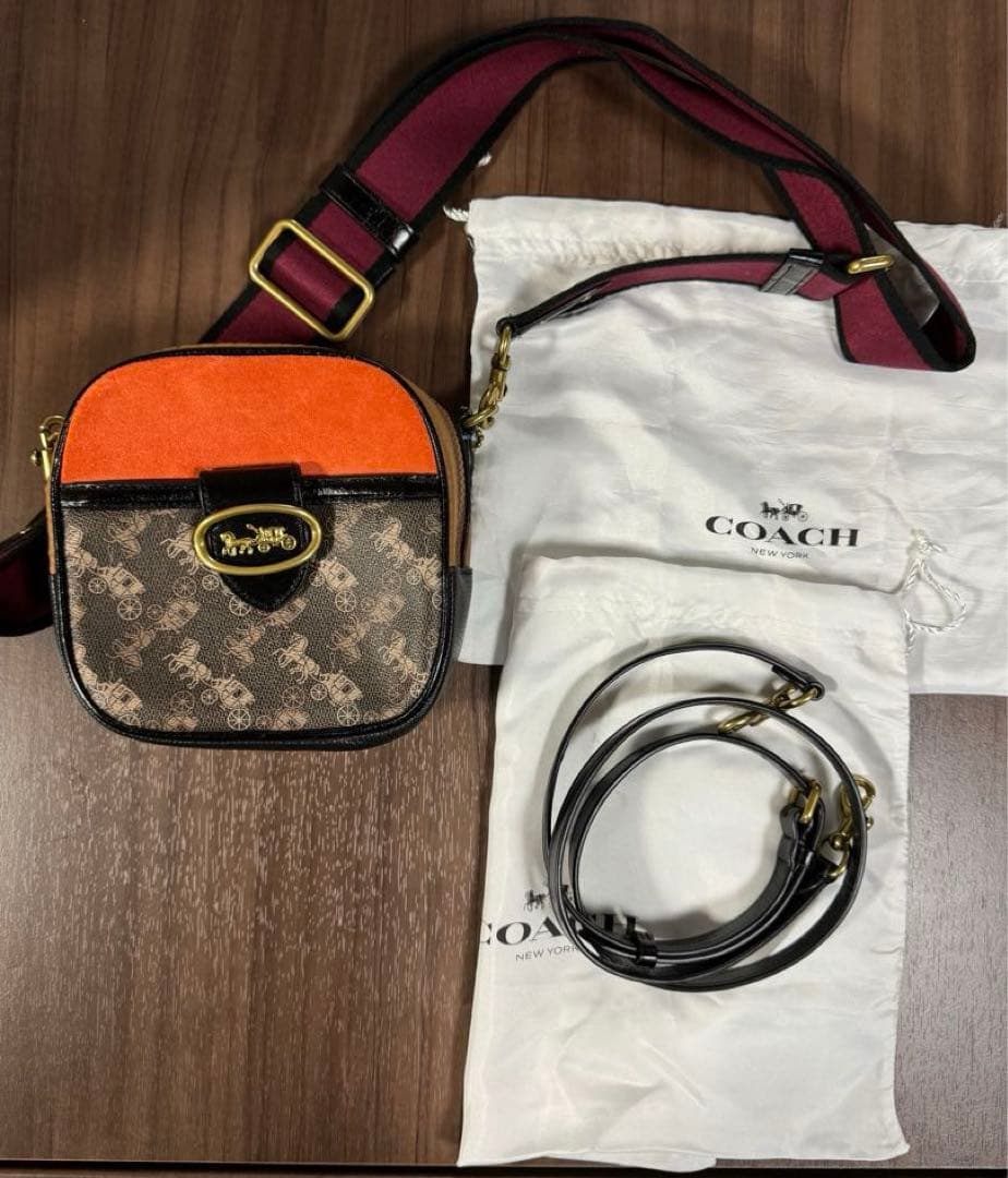 レア　日本未入荷　限定　コーチ　coach カメラバッグ　ショルダーバッグ