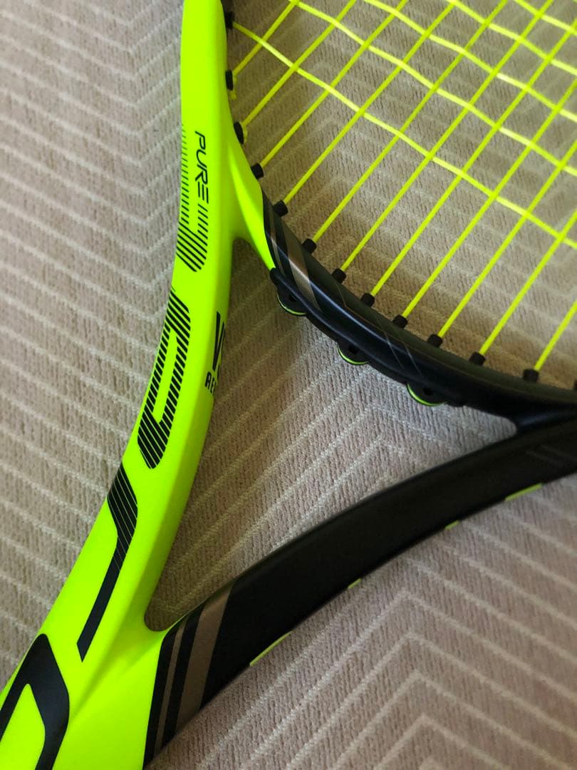 BABOLAT PURE AERO VS ピュアアエロ VS