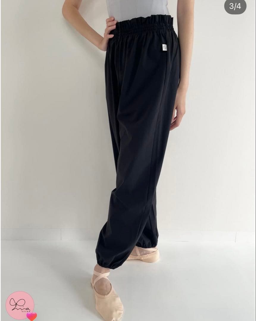新品未使用　stina Retune. warm up pants black