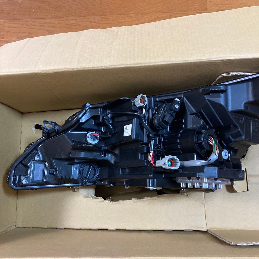 日産 E13 ノート LEDヘッドライト 右側