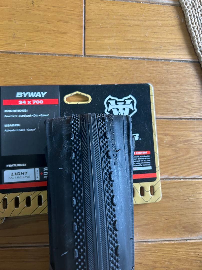 WTB BYWAY 34 x 700 チューブレスタイヤ 2本セット