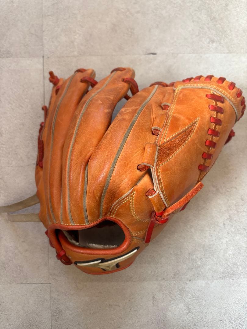 Mizuno Global Elite 軟式グローブ ダイヤのA 成宮鳴モデル