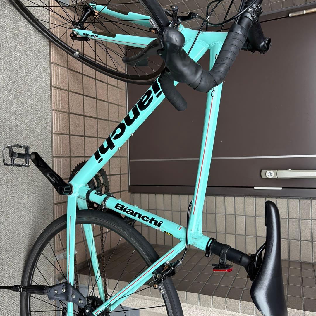 金*か様 Bianchi 投げ売り　週末まで売れ残れば、近くの買取店へ持ち込みま